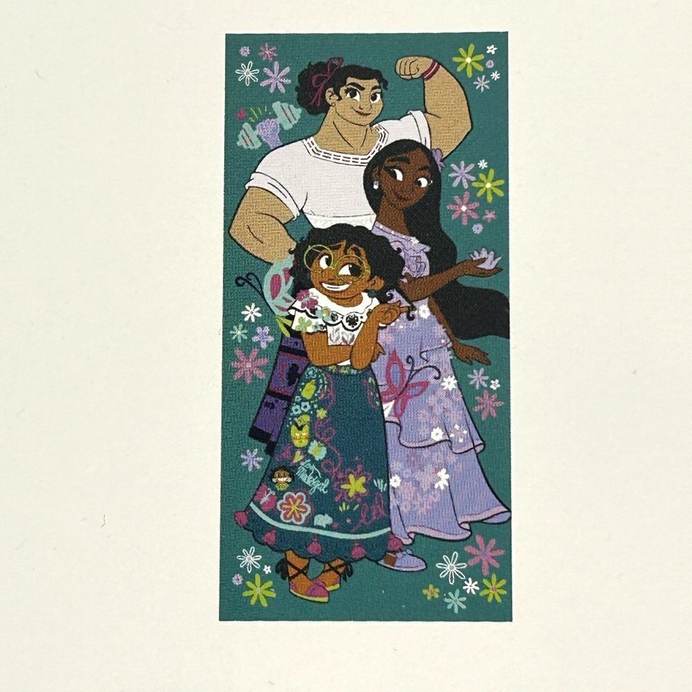 Disney Encanto Beach Towel The Big One 28 x 58 Mirabel Cotton‎ NWT